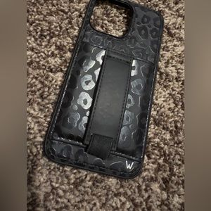 iPhone 13 Pro walli case